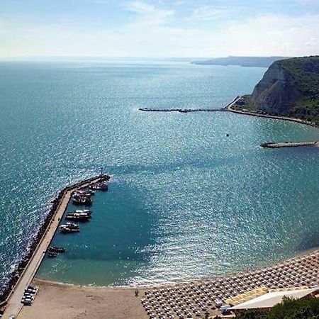 Apartamento Complex Karia III Kavarna Exterior foto