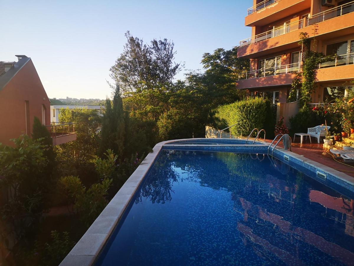 Apartamento Complex Karia III Kavarna Exterior foto